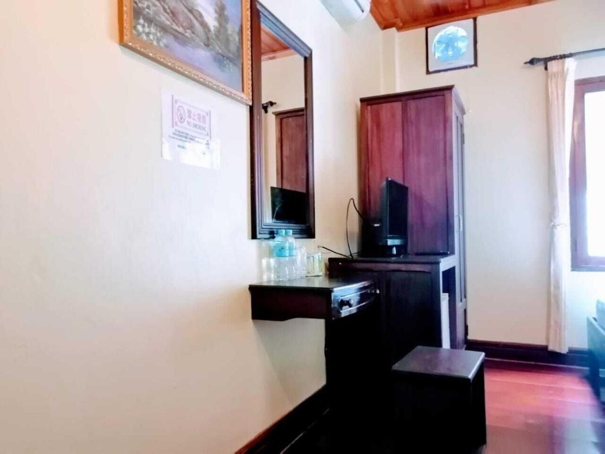 לואנג פרבאנג Phonepraseuth Guesthouse מראה חיצוני תמונה