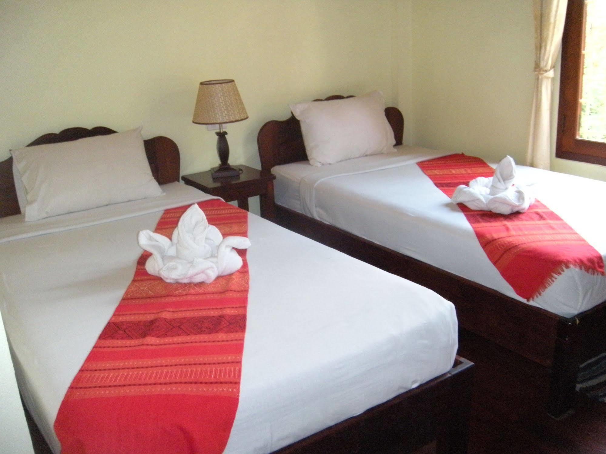 לואנג פרבאנג Phonepraseuth Guesthouse מראה חיצוני תמונה