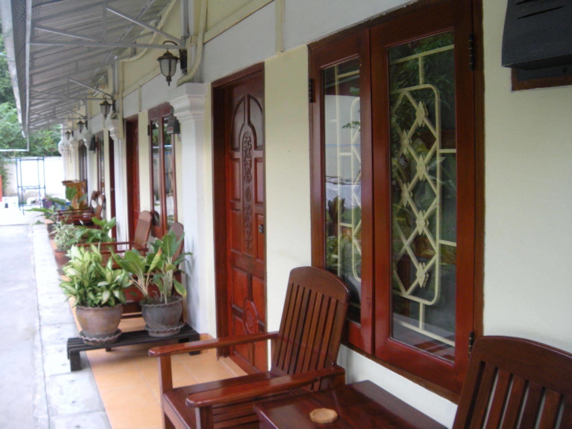 לואנג פרבאנג Phonepraseuth Guesthouse מראה חיצוני תמונה
